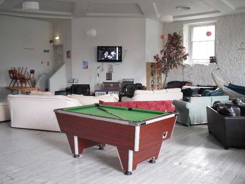 Art Roch Hostel Эдинбург Экстерьер фото