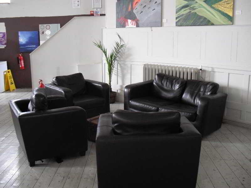 Art Roch Hostel Эдинбург Экстерьер фото